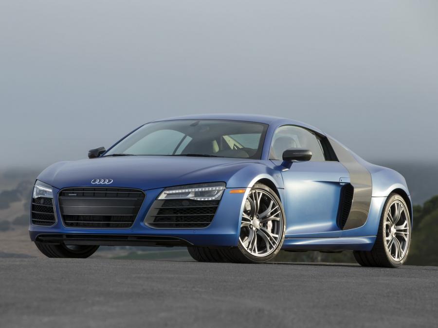  Audi R8 V10 Plus 2012 года  (NA) (фото 1 из 13)